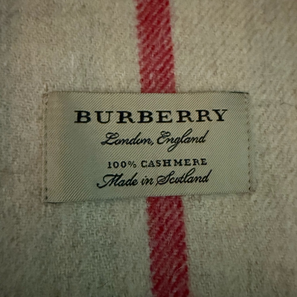 Burberry Classic Nova Check 100% Cashmere Scarf Beige Made in Scotland - Picture 4 of 12